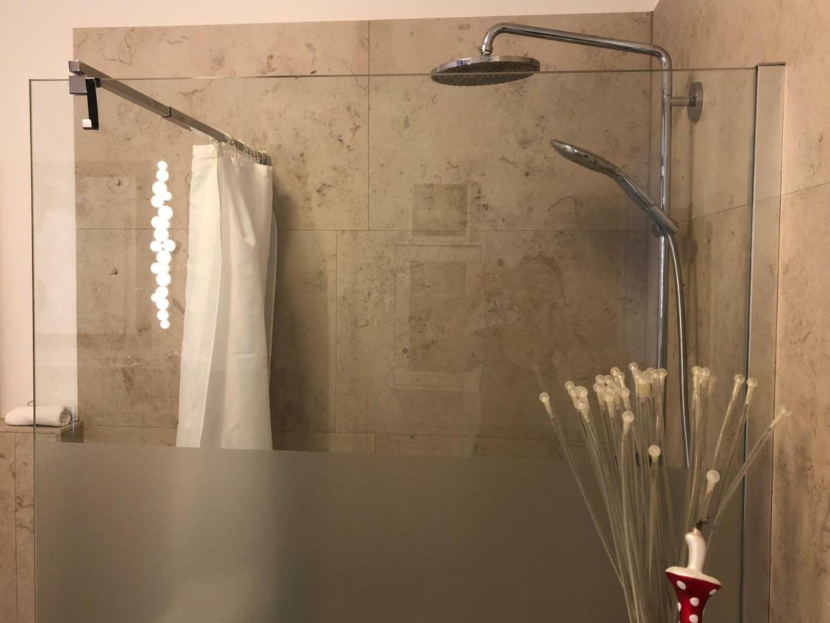 Ferienwohnung Burgenblick Mit Blick Auf รีเดนแบร์ก ภายนอก รูปภาพ
